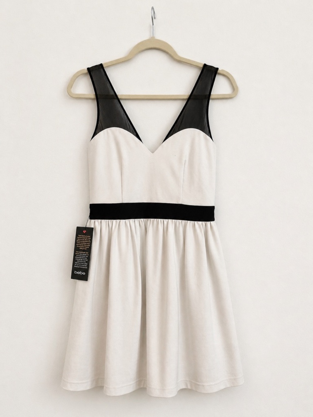 NWT Bebe Cream & Black Fit & Flare Dress – Size Small